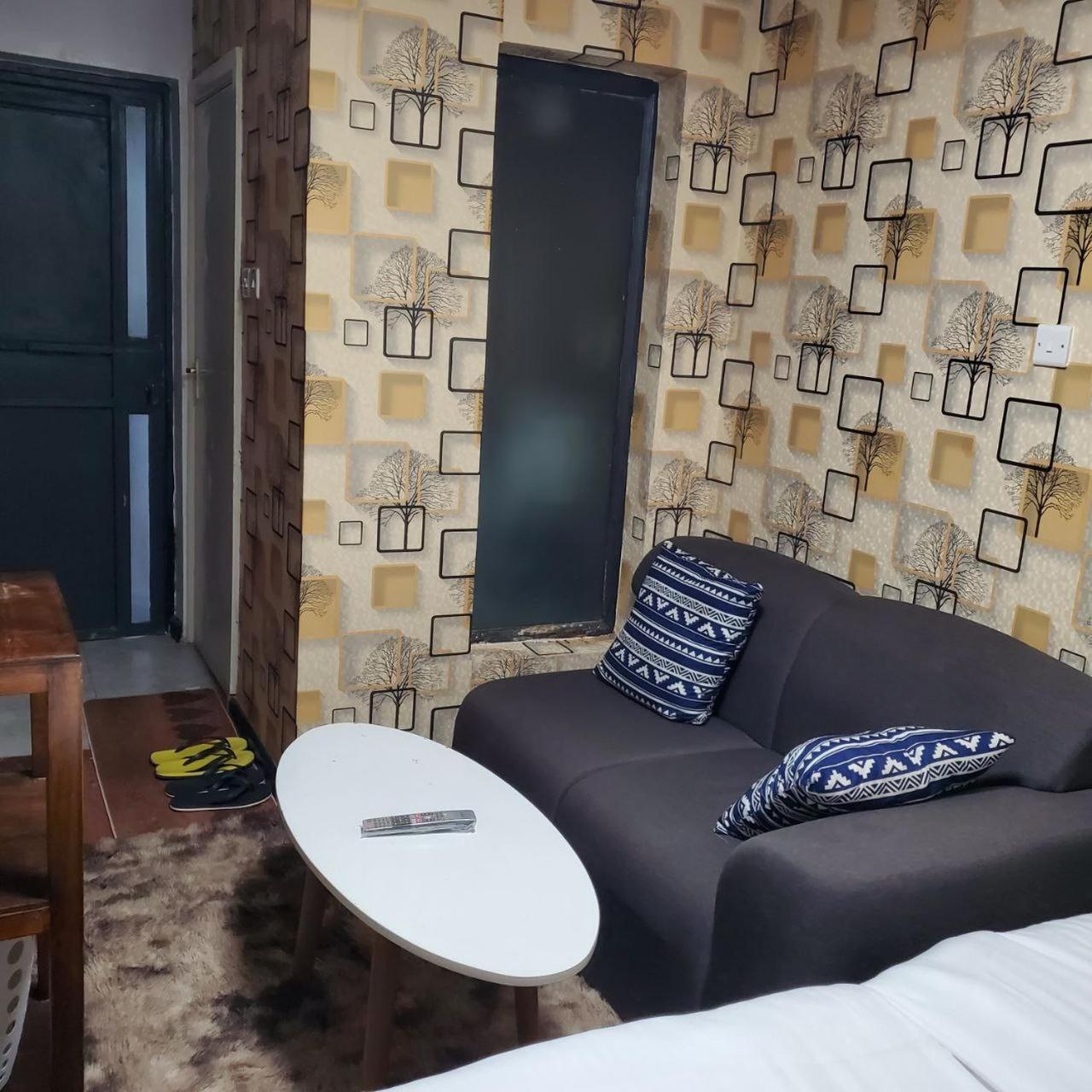 Lovely & Cozy Compact Studio Near Airport With Rooftop View Apartment Nairobi Exterior photo