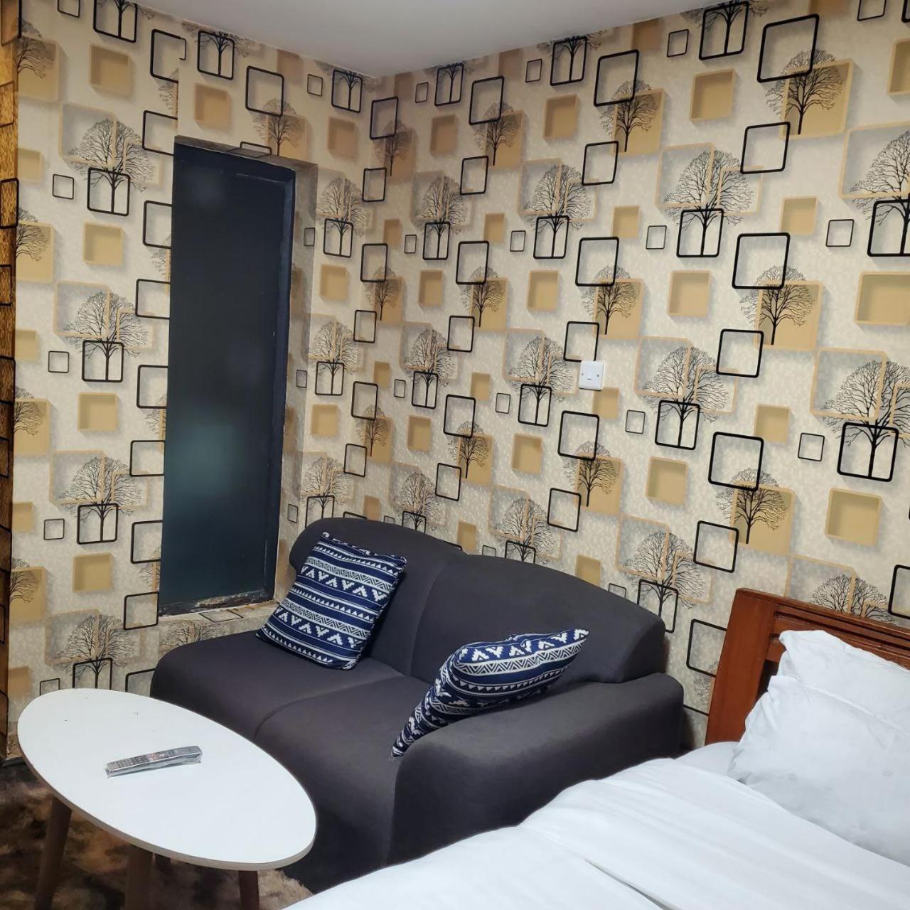 Lovely & Cozy Compact Studio Near Airport With Rooftop View Apartment Nairobi Exterior photo