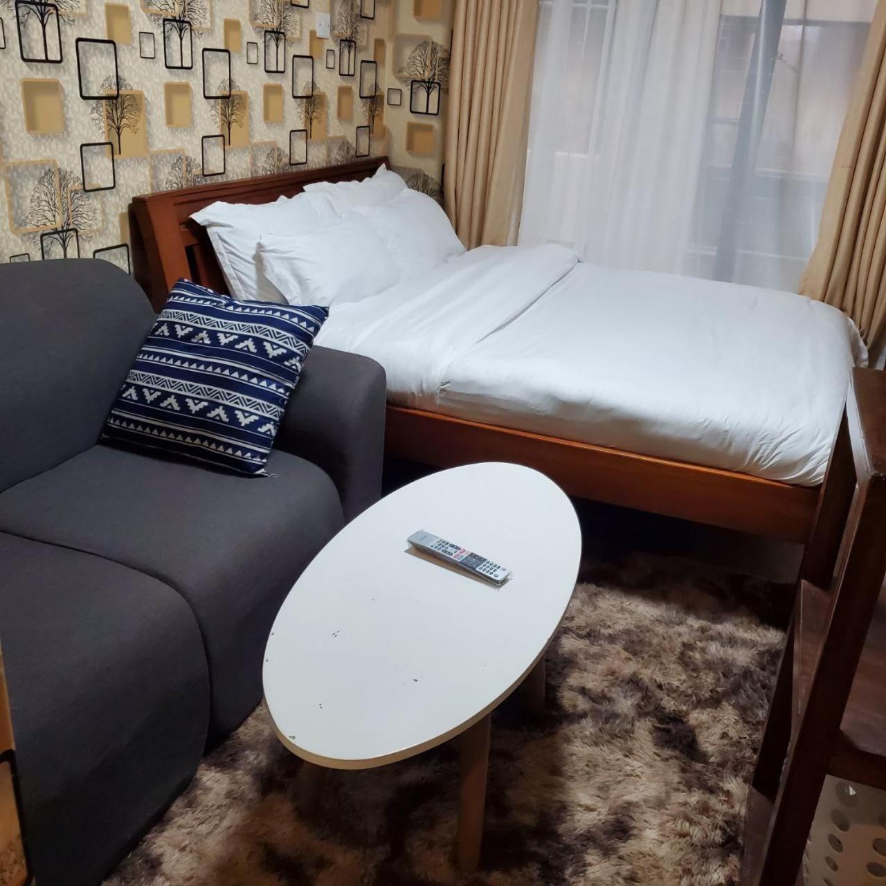 Lovely & Cozy Compact Studio Near Airport With Rooftop View Apartment Nairobi Exterior photo