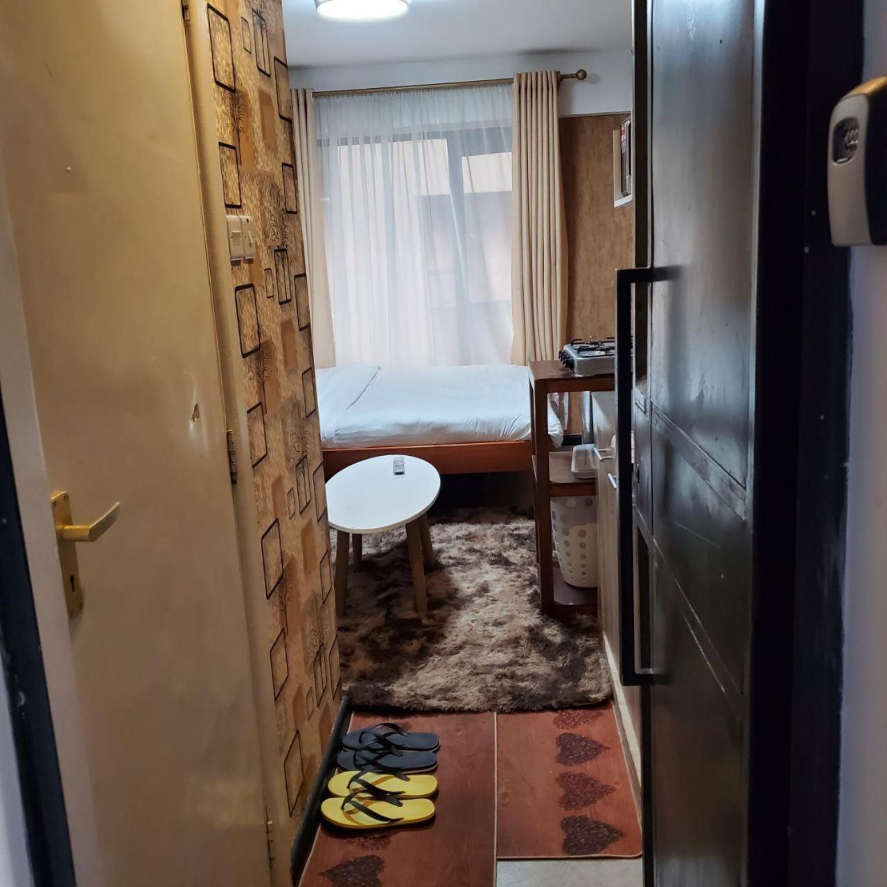 Lovely & Cozy Compact Studio Near Airport With Rooftop View Apartment Nairobi Exterior photo